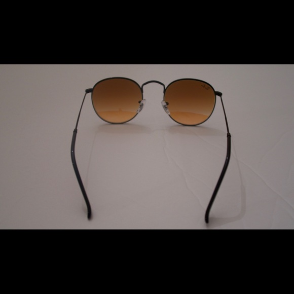 BRAND NEW Ray Ban RB3447 Round Metal Sunglasses - Picture 7 of 8